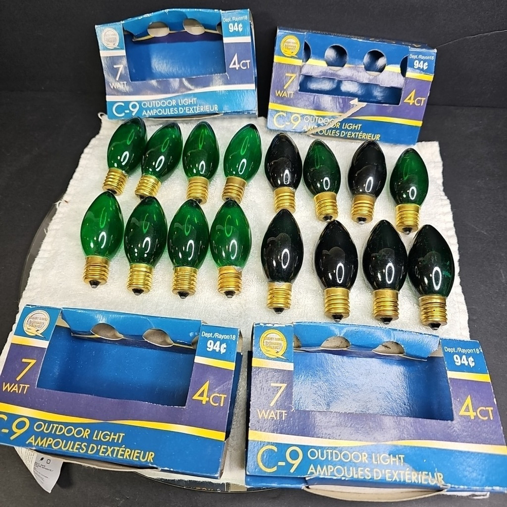 16 X C9 Green Replacement Bulbs Lights Christmas TESTED Read. With Boxes